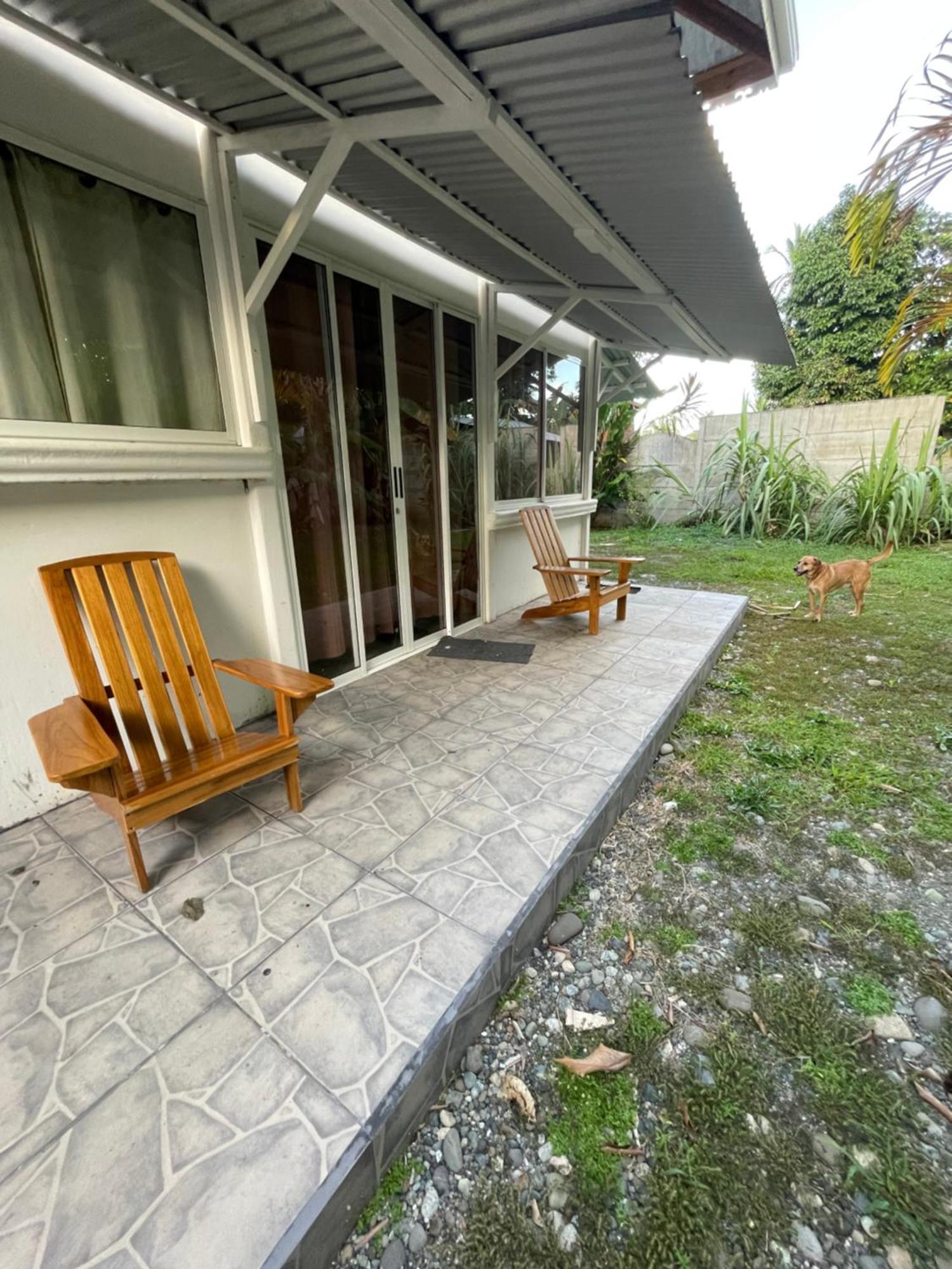 Casa Blanca Beachfront House With Shared Pool Access Pangea Lodge Manzanillo  Esterno foto