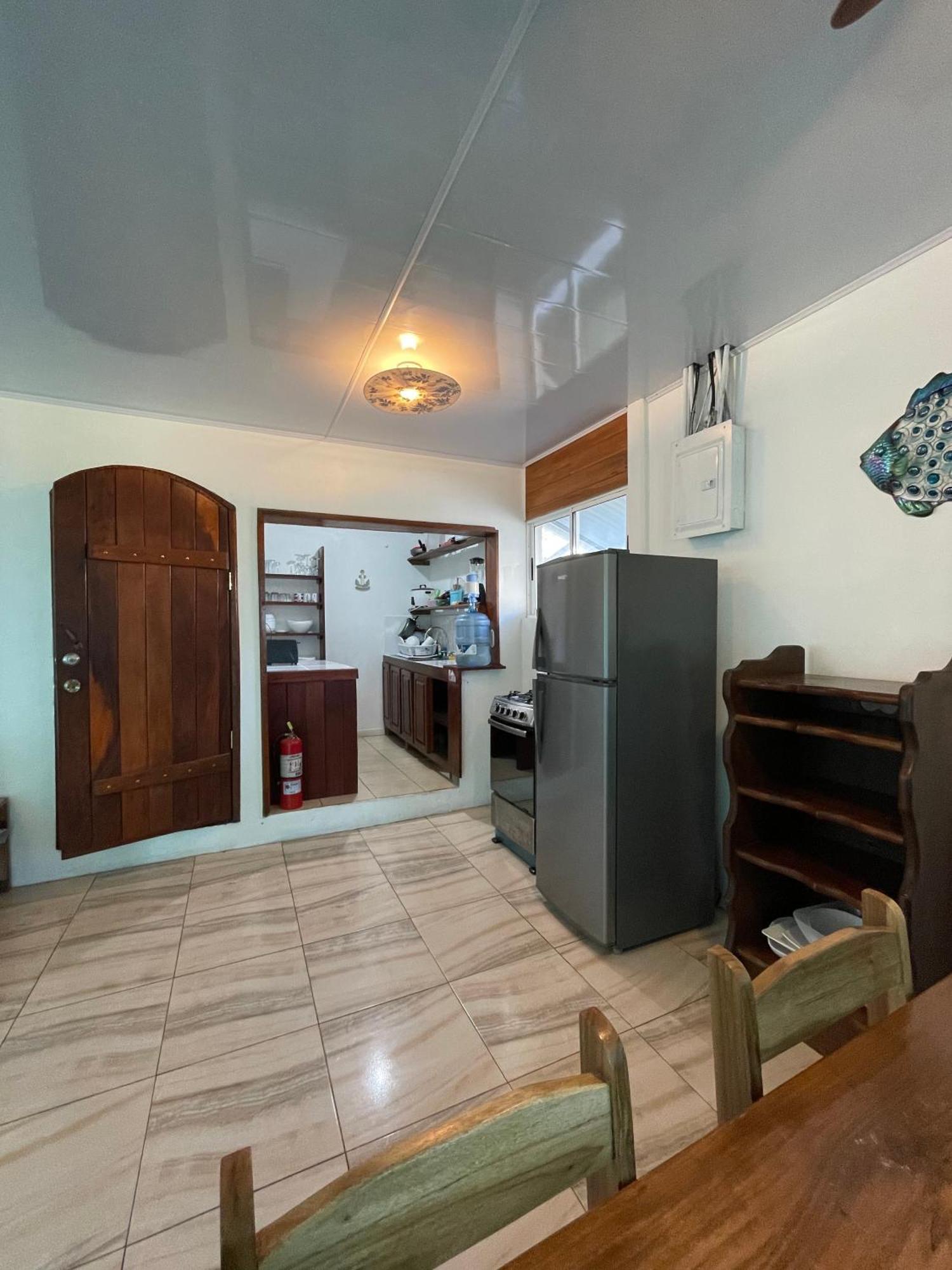 Casa Blanca Beachfront House With Shared Pool Access Pangea Lodge Manzanillo  Esterno foto